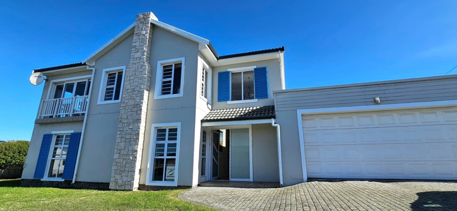 3 Bedroom Property for Sale in Franskraal Western Cape